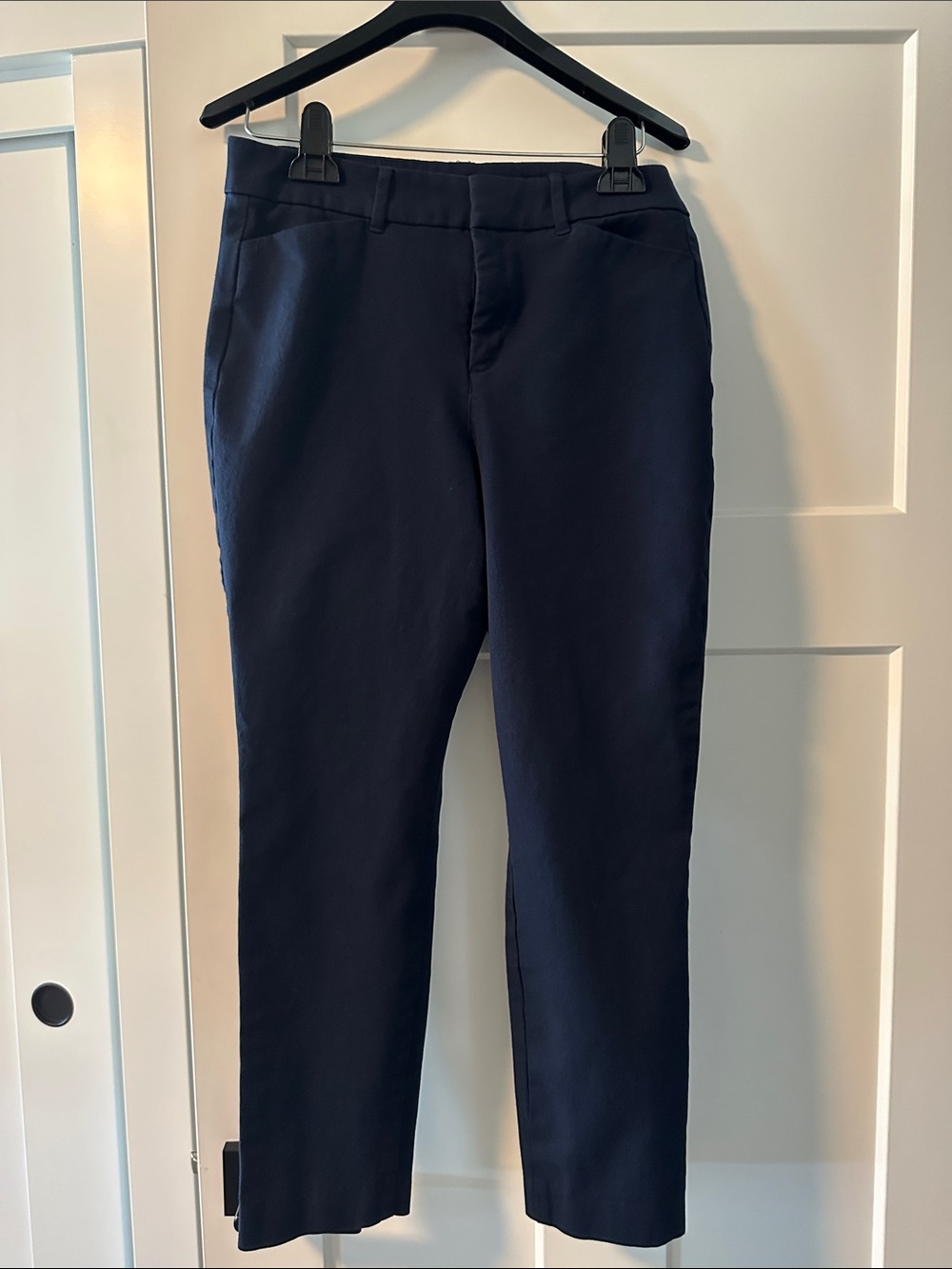 Old Navy Navy Cropped Slim Ankle Pants
